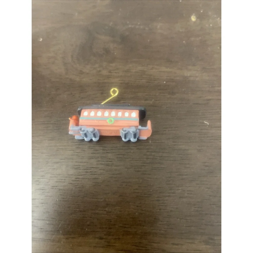 Hallmark Miniature Keepsake‎ Ornament Santa's Streetcar Artists Favorites 1990
